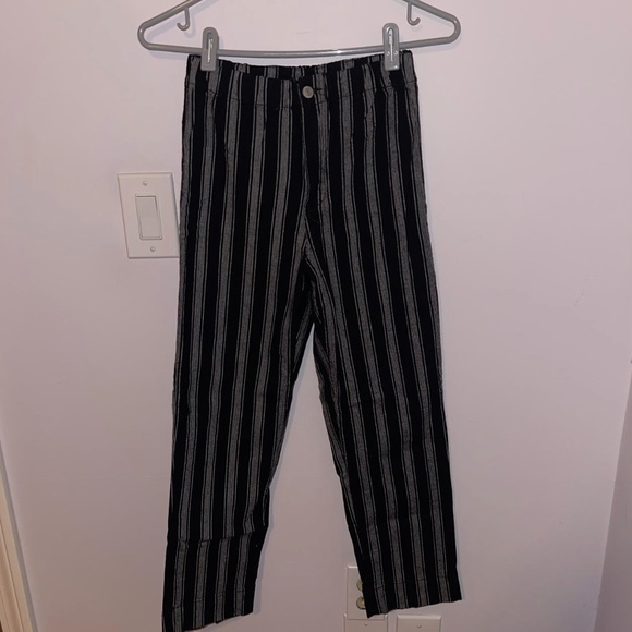 Brandy Melville Women's Black and White Trousers - Picture 3 of 4